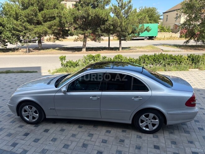 Mercedes E 220-6