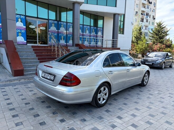 Mercedes E 220-8