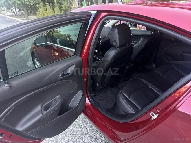 Chevrolet Cruze-17