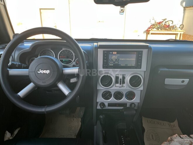 Jeep Wrangler-3