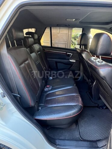 Hyundai Santa Fe-8