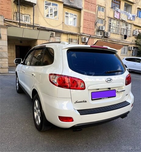 Hyundai Santa Fe-5