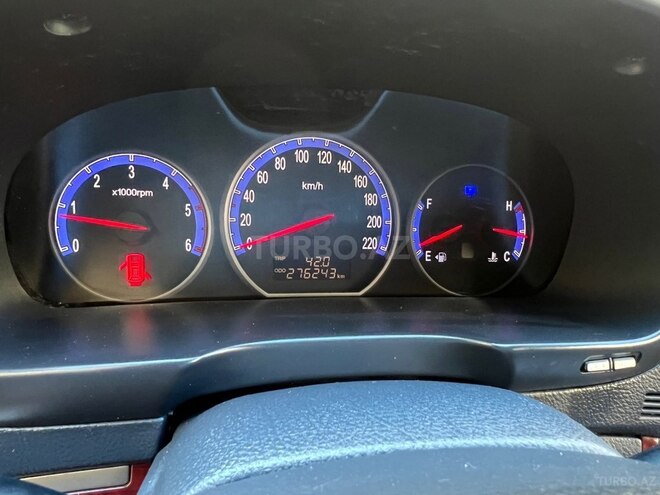 Hyundai Santa Fe-12