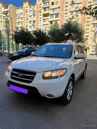 Hyundai Santa Fe-1