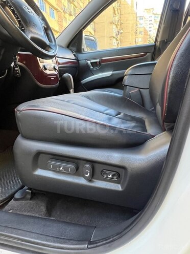 Hyundai Santa Fe-10