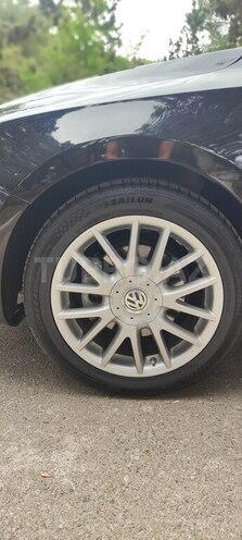 Volkswagen Jetta-8