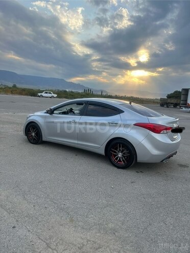 Hyundai Avante-6