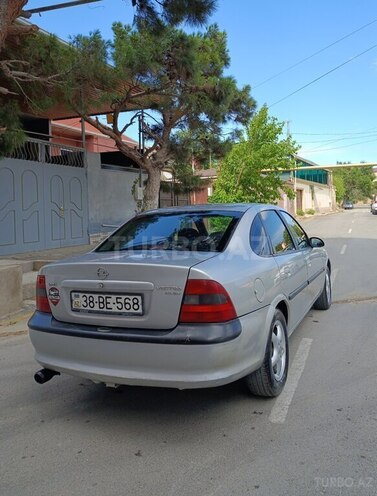 Opel Vectra-7