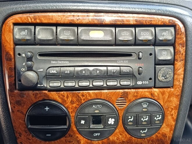 Opel Vectra-12