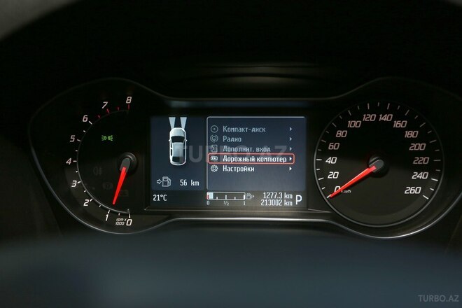 Ford Mondeo-13