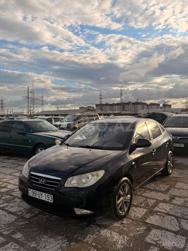Hyundai Elantra-1