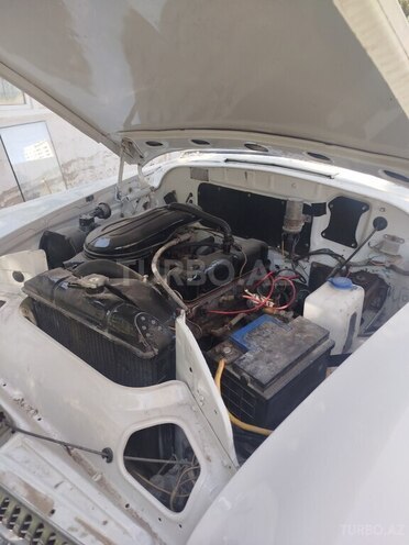 GAZ 21 "Volga"-4