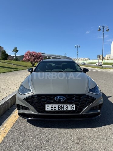 Hyundai Sonata-2