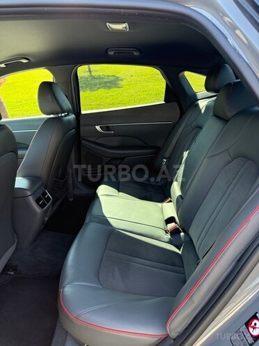 Hyundai Sonata-9