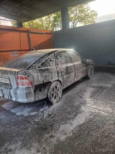 Opel Vectra-5