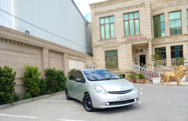 Toyota Prius-2