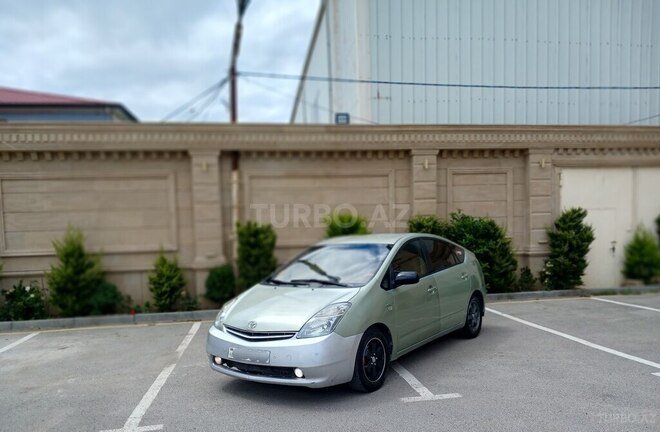Toyota Prius-3