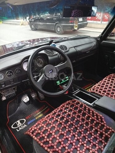 LADA (VAZ) 2106-7