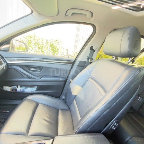 BMW 520d-8