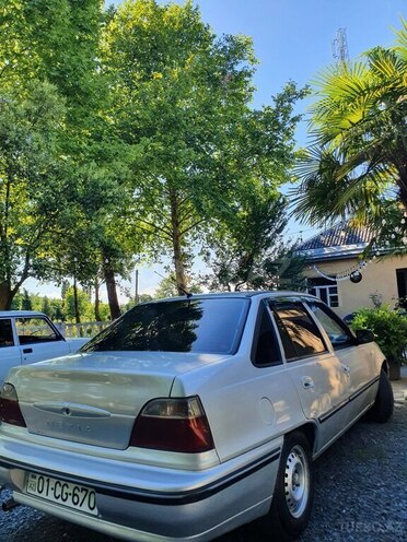 Daewoo Nexia-3