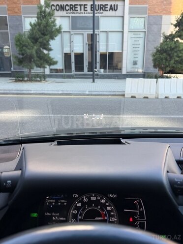Lexus ES 300h-2