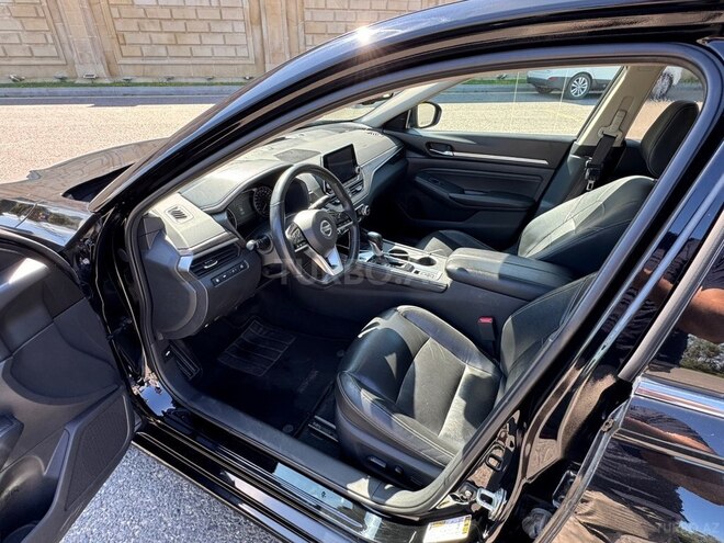 Nissan Altima-7