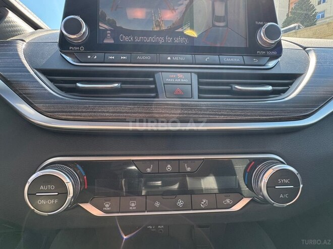Nissan Altima-15
