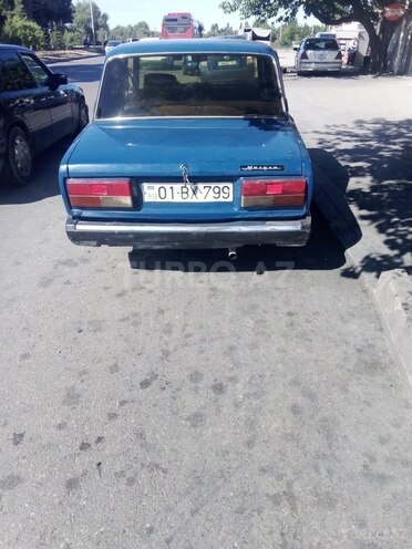 LADA (VAZ) 2107-2