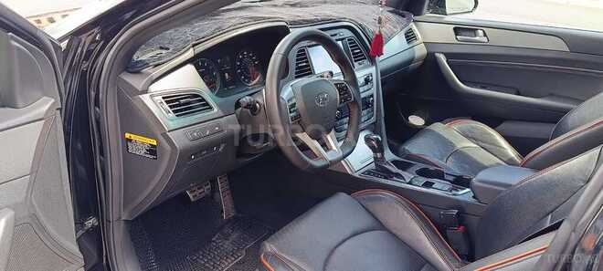 Hyundai Sonata-5