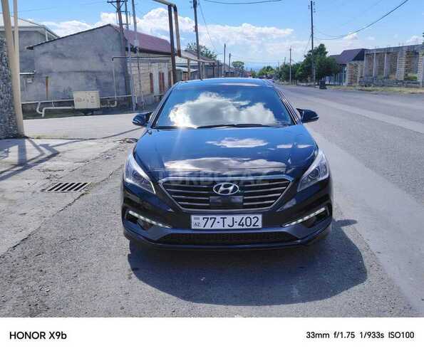 Hyundai Sonata-1