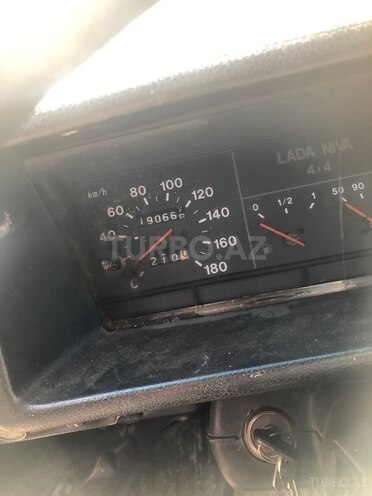 LADA (VAZ) Niva-9