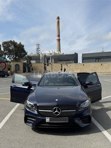 Mercedes E 350 4MATIC-10