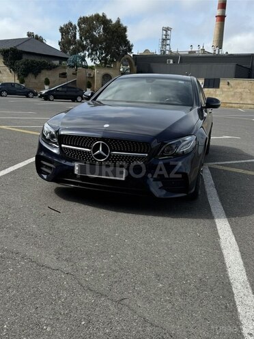 Mercedes E 350 4MATIC-11