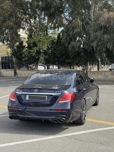 Mercedes E 350 4MATIC-4