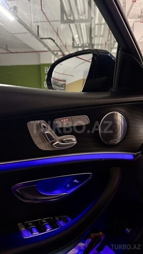 Mercedes E 350 4MATIC-20