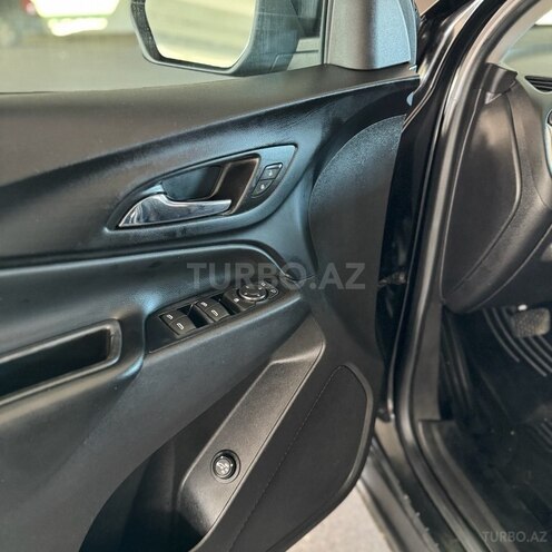 Chevrolet Equinox-5