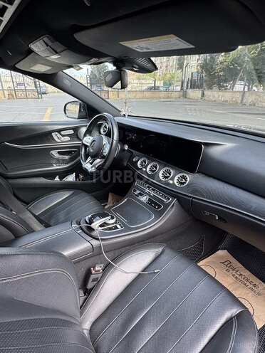 Mercedes E 350 4MATIC-8