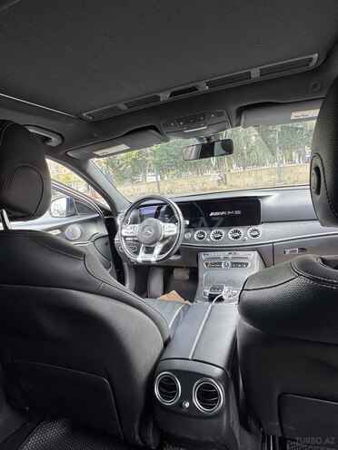 Mercedes E 350 4MATIC-7