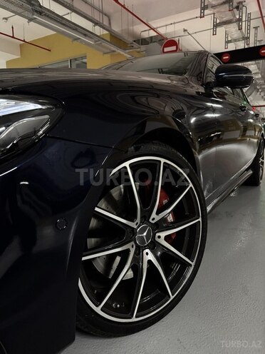 Mercedes E 350 4MATIC-18