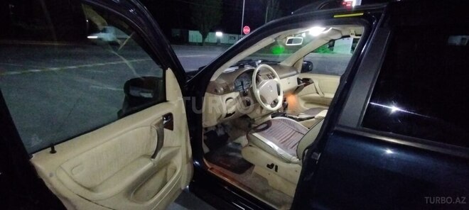 Mercedes ML 320-9