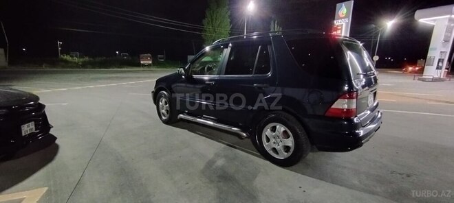 Mercedes ML 320-8