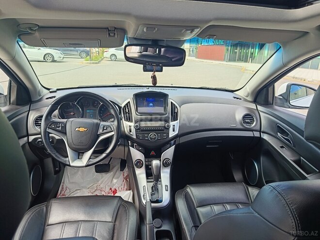 Chevrolet Cruze-14