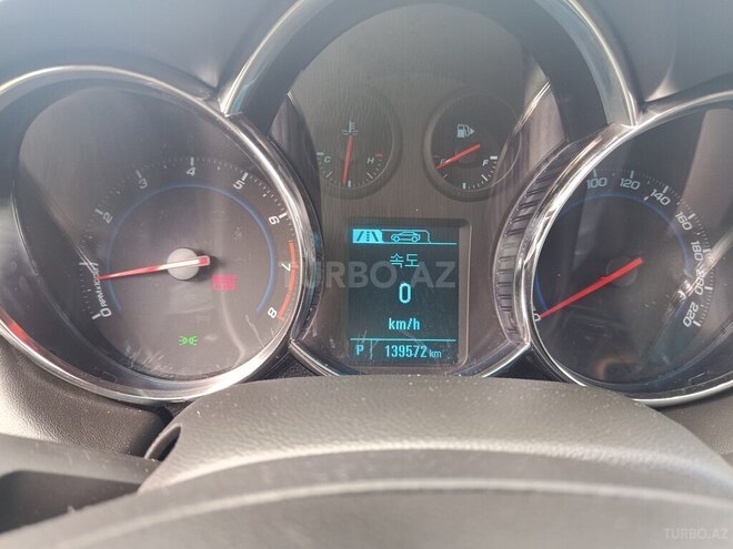 Chevrolet Cruze-18