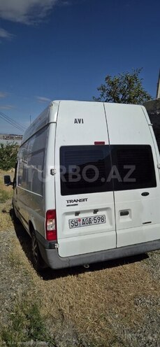 Ford Transit-3