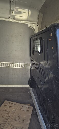 Ford Transit-11