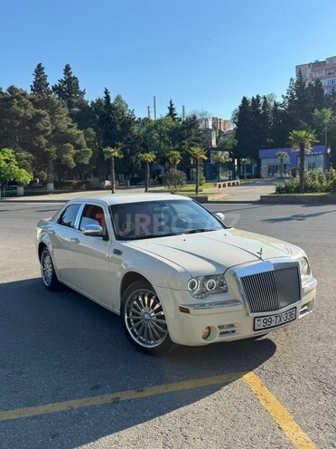 Chrysler 300C-2