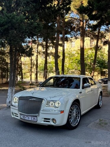 Chrysler 300C-1