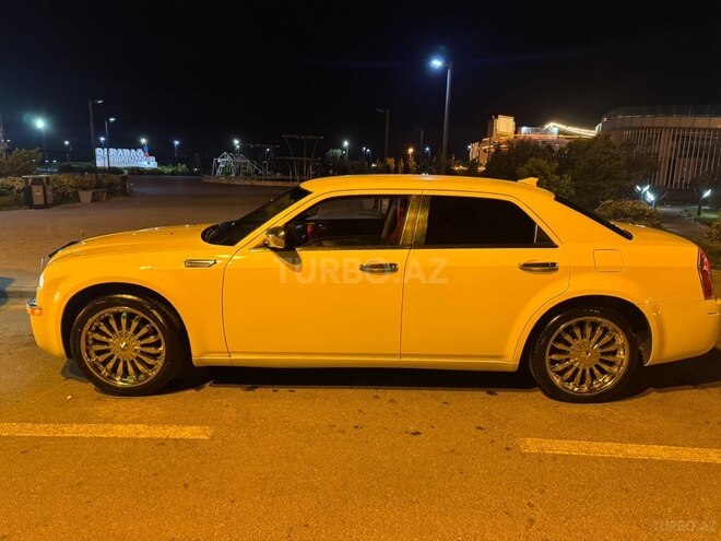 Chrysler 300C-9