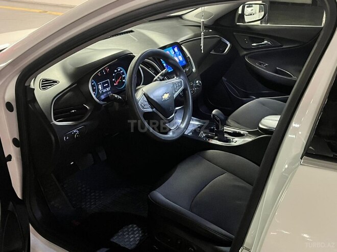Chevrolet Malibu-14