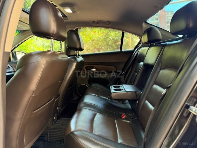 Chevrolet Cruze-15